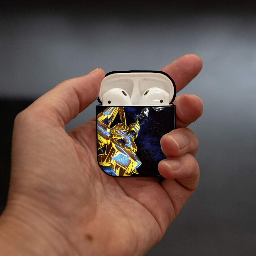機動戦士ガンダム Mobile Suit Gundam AirPods 第2世代保護ケース ハードシェル ブラック 耐衝撃・防指紋・カラビナ付き