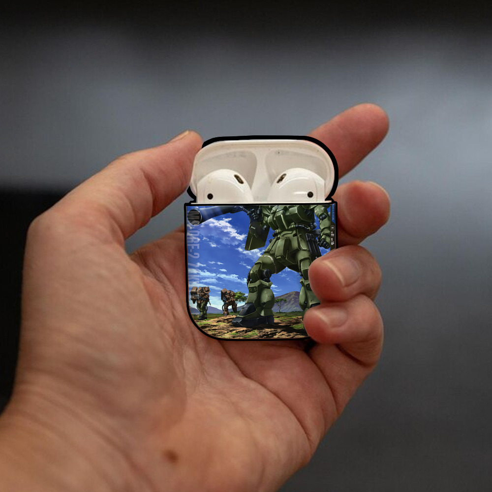 機動戦士ガンダム Mobile Suit Gundam AirPods 第2世代保護ケース ハードシェル ブラック 耐衝撃・防指紋・カラビナ付き