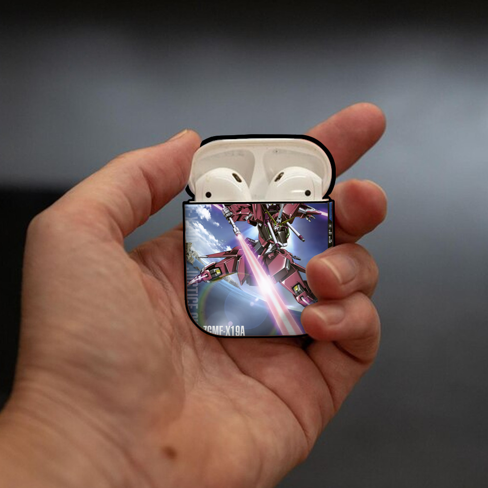 機動戦士ガンダム Mobile Suit Gundam AirPods 第2世代保護ケース ハードシェル ブラック 耐衝撃・防指紋・カラビナ付き