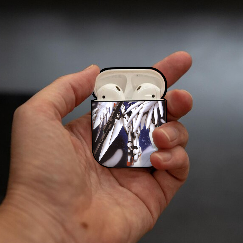 機動戦士ガンダム Mobile Suit Gundam AirPods 第2世代保護ケース ハードシェル ブラック 耐衝撃・防指紋・カラビナ付き