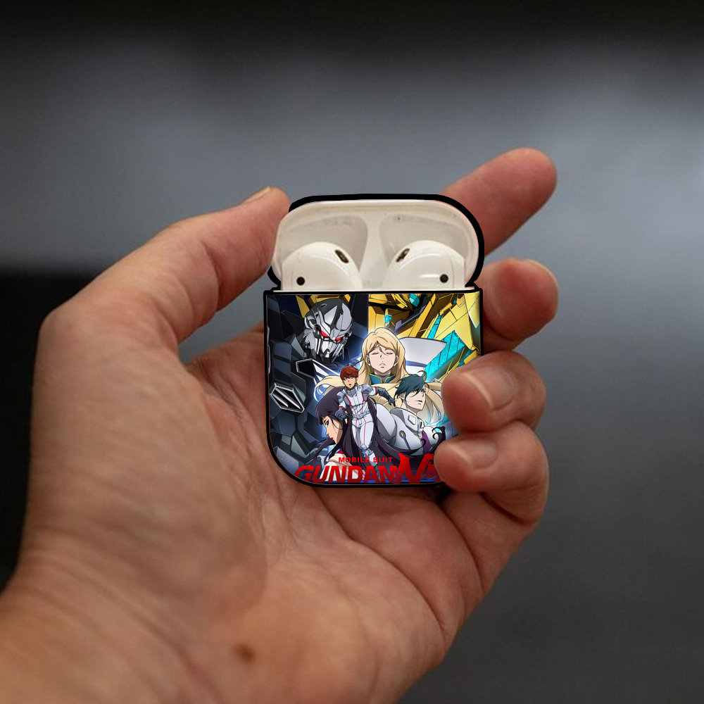 機動戦士ガンダム Mobile Suit Gundam AirPods 第2世代保護ケース ハードシェル ブラック 耐衝撃・防指紋・カラビナ付き