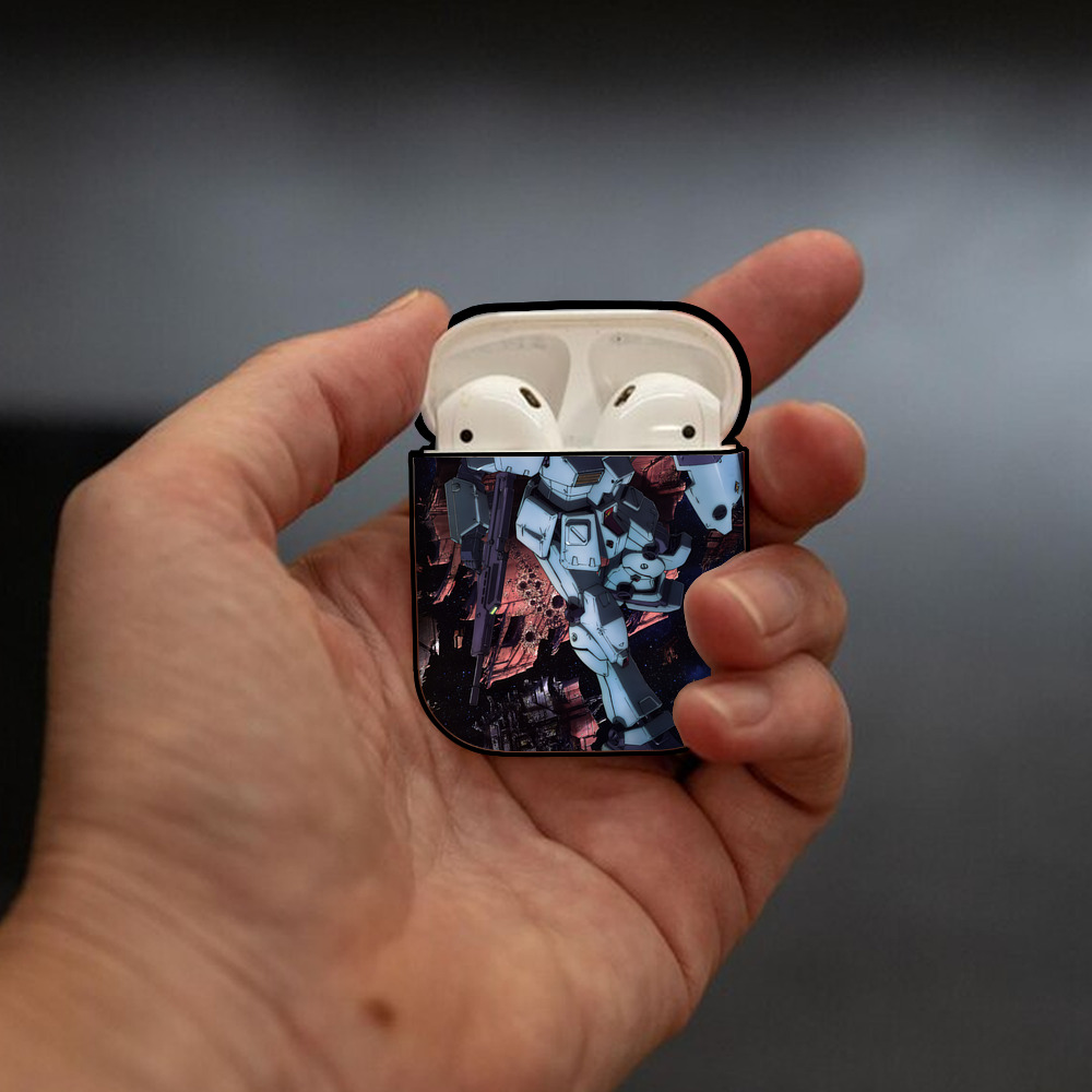 機動戦士ガンダム Mobile Suit Gundam AirPods 第2世代保護ケース ハードシェル ブラック 耐衝撃・防指紋・カラビナ付き