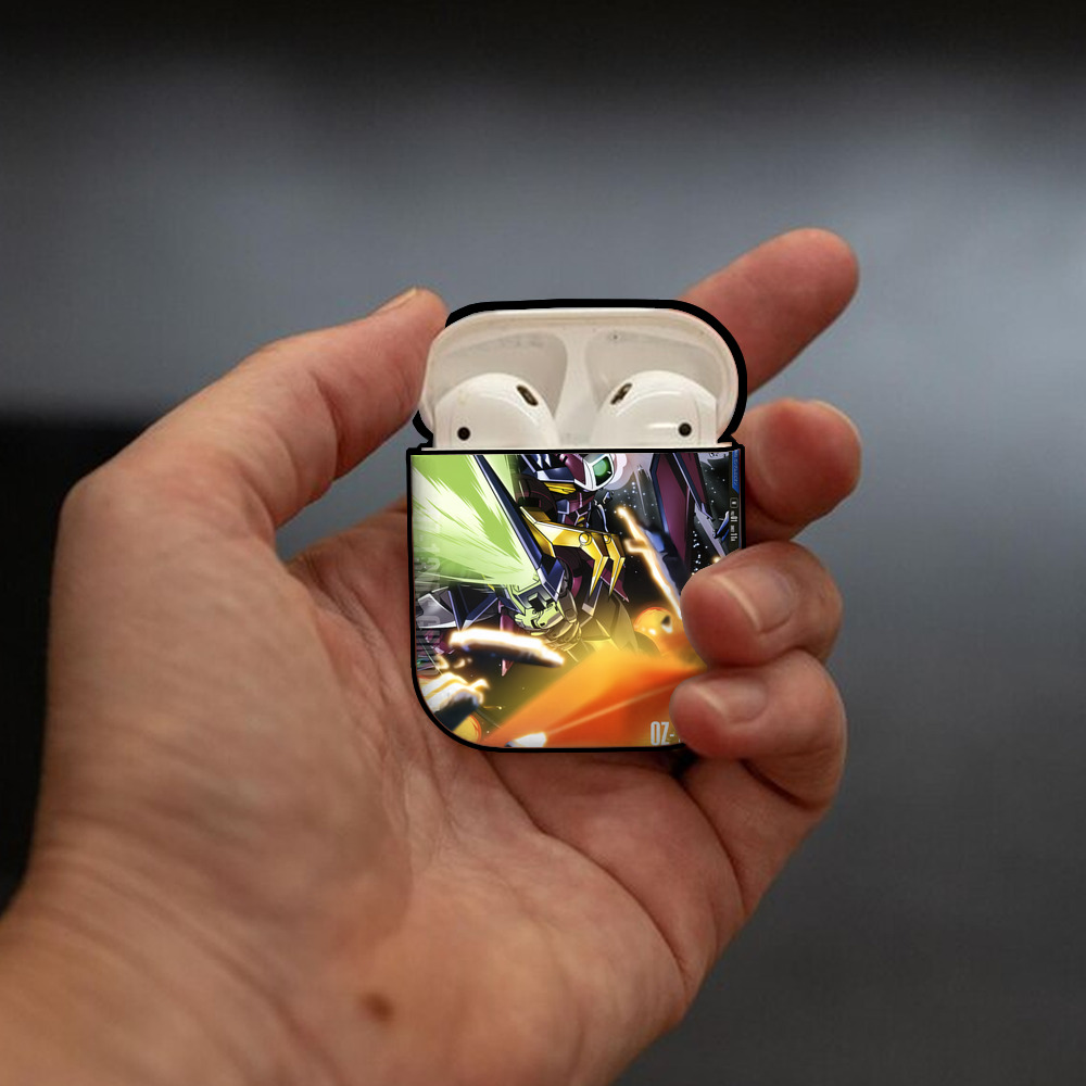 機動戦士ガンダム Mobile Suit Gundam AirPods 第2世代保護ケース ハードシェル ブラック 耐衝撃・防指紋・カラビナ付き