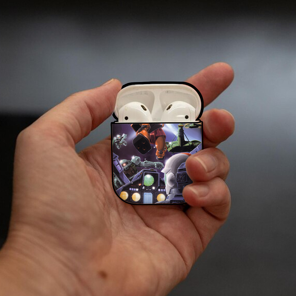 機動戦士ガンダム Mobile Suit Gundam AirPods 第2世代保護ケース ハードシェル ブラック 耐衝撃・防指紋・カラビナ付き
