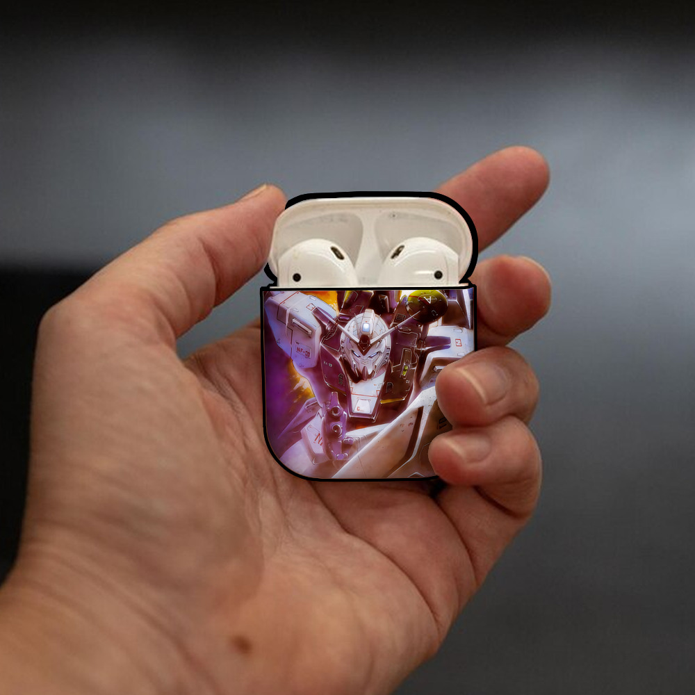 機動戦士ガンダム Mobile Suit Gundam AirPods 第2世代保護ケース ハードシェル ブラック 耐衝撃・防指紋・カラビナ付き