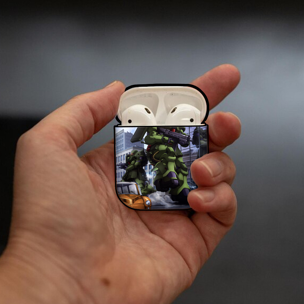 機動戦士ガンダム Mobile Suit Gundam AirPods 第2世代保護ケース ハードシェル ブラック 耐衝撃・防指紋・カラビナ付き