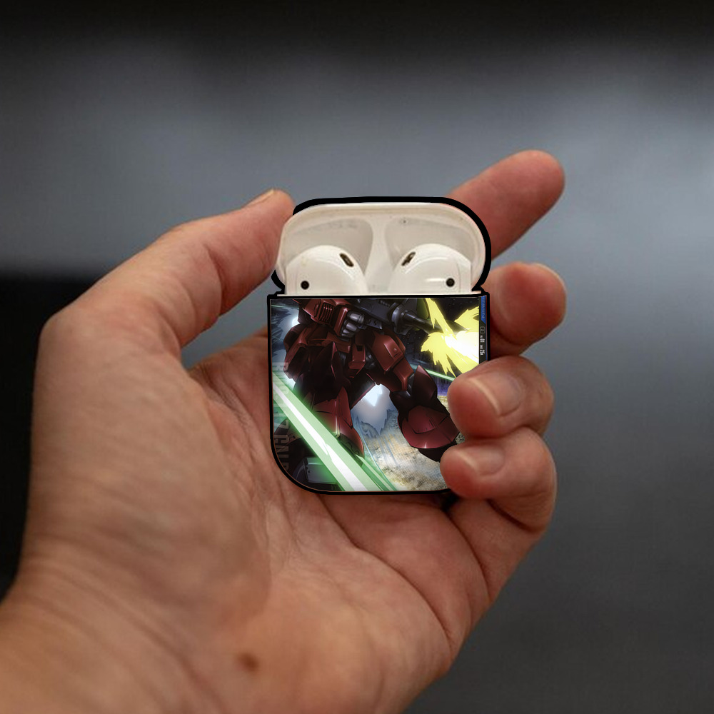 機動戦士ガンダム Mobile Suit Gundam AirPods 第2世代保護ケース ハードシェル ブラック 耐衝撃・防指紋・カラビナ付き