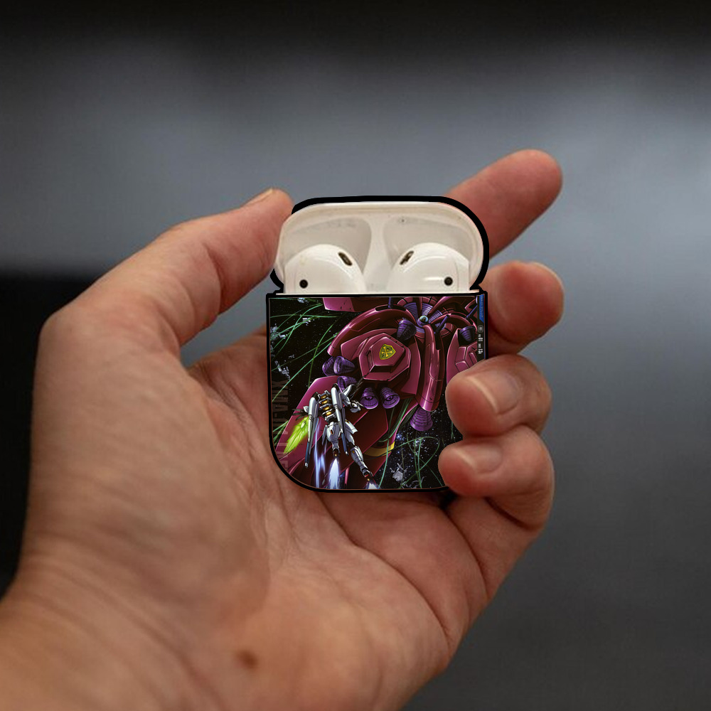 機動戦士ガンダム Mobile Suit Gundam AirPods 第2世代保護ケース ハードシェル ブラック 耐衝撃・防指紋・カラビナ付き