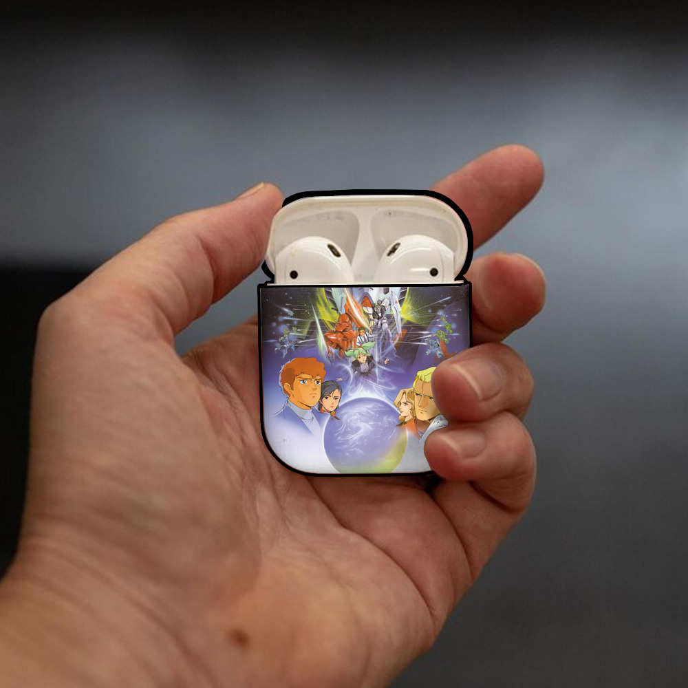 機動戦士ガンダム Mobile Suit Gundam AirPods 第2世代保護ケース ハードシェル ブラック 耐衝撃・防指紋・カラビナ付き