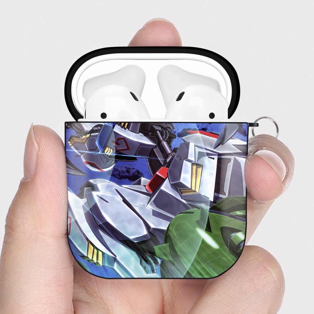 （画像用） 機動戦士ガンダム Mobile Suit Gundam AirPods 第2世代保護ケース ハードシェル ブラック 耐衝撃・防指紋・カラビナ付き
