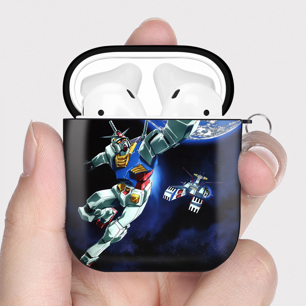 （画像用） 機動戦士ガンダム Mobile Suit Gundam AirPods 第2世代保護ケース ハードシェル ブラック 耐衝撃・防指紋・カラビナ付き
