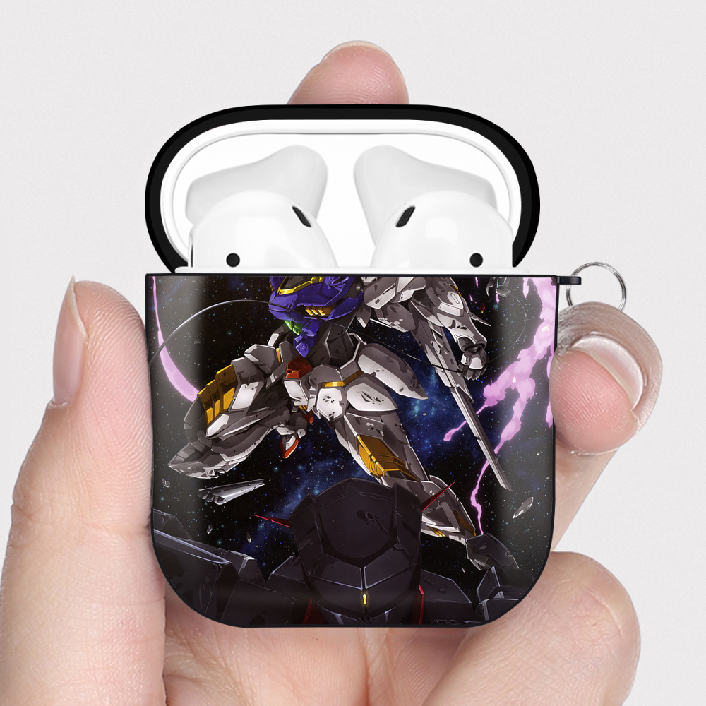 （画像用） 機動戦士ガンダム Mobile Suit Gundam AirPods 第2世代保護ケース ハードシェル ブラック 耐衝撃・防指紋・カラビナ付き