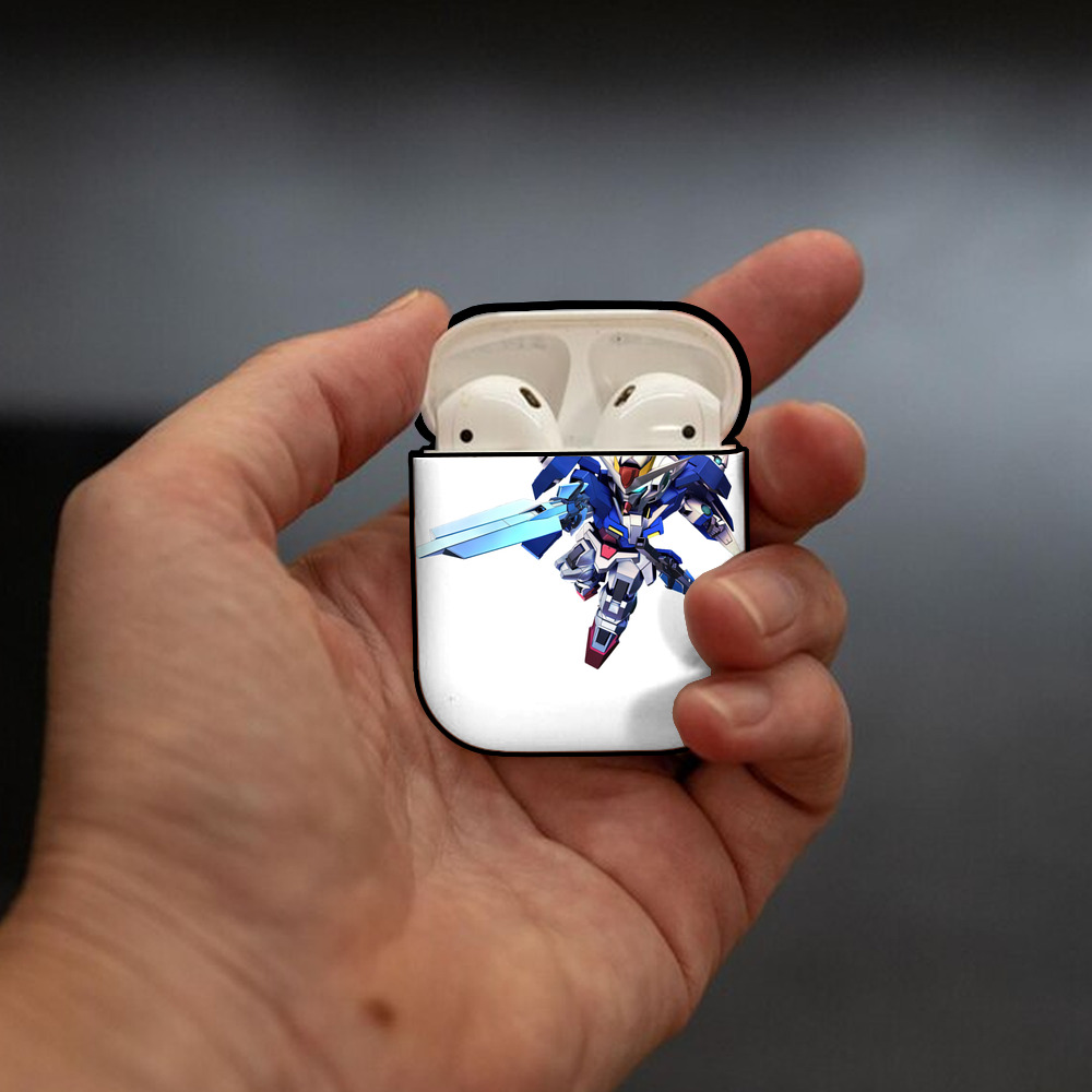 機動戦士ガンダム Mobile Suit Gundam AirPods 第2世代保護ケース ハードシェル ブラック 耐衝撃・防指紋・カラビナ付き