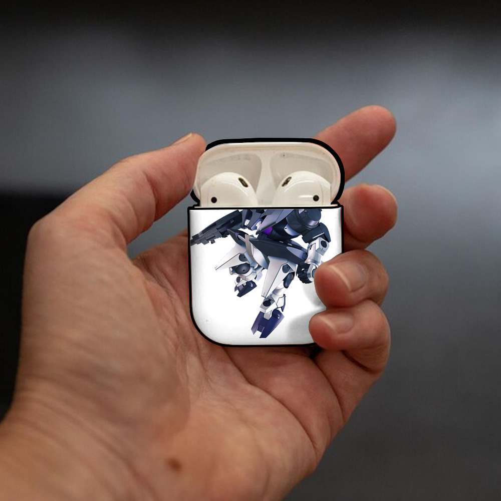 機動戦士ガンダム Mobile Suit Gundam AirPods 第2世代保護ケース ハードシェル ブラック 耐衝撃・防指紋・カラビナ付き