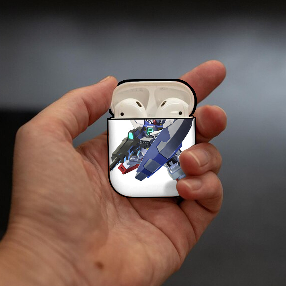 機動戦士ガンダム Mobile Suit Gundam AirPods 第2世代保護ケース ハードシェル ブラック 耐衝撃・防指紋・カラビナ付き
