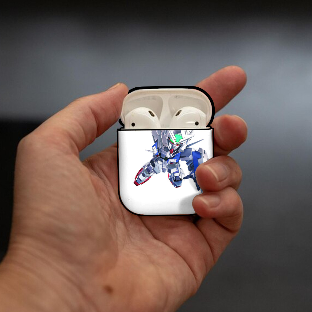 機動戦士ガンダム Mobile Suit Gundam AirPods 第2世代保護ケース ハードシェル ブラック 耐衝撃・防指紋・カラビナ付き
