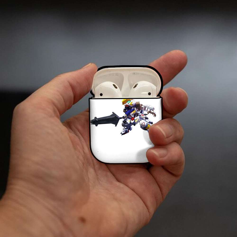 機動戦士ガンダム Mobile Suit Gundam AirPods 第2世代保護ケース ハードシェル ブラック 耐衝撃・防指紋・カラビナ付き