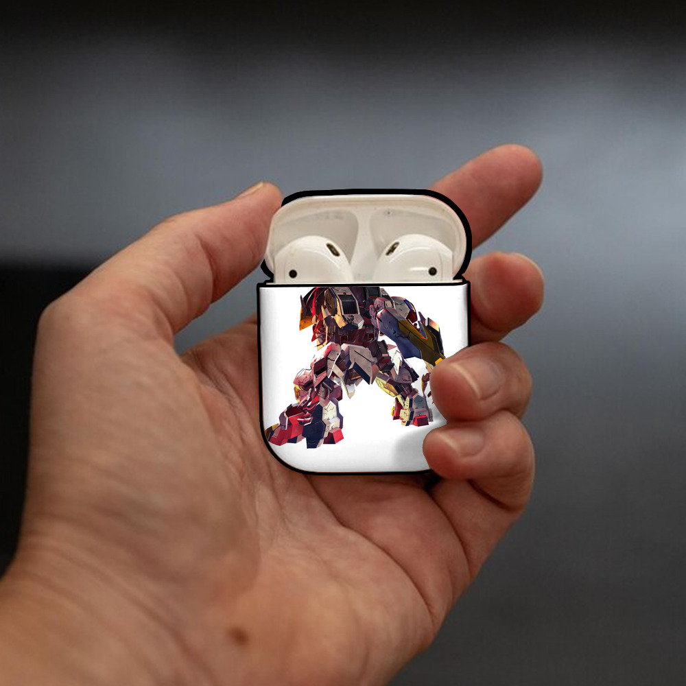 機動戦士ガンダム Mobile Suit Gundam AirPods 第2世代保護ケース ハードシェル ブラック 耐衝撃・防指紋・カラビナ付き
