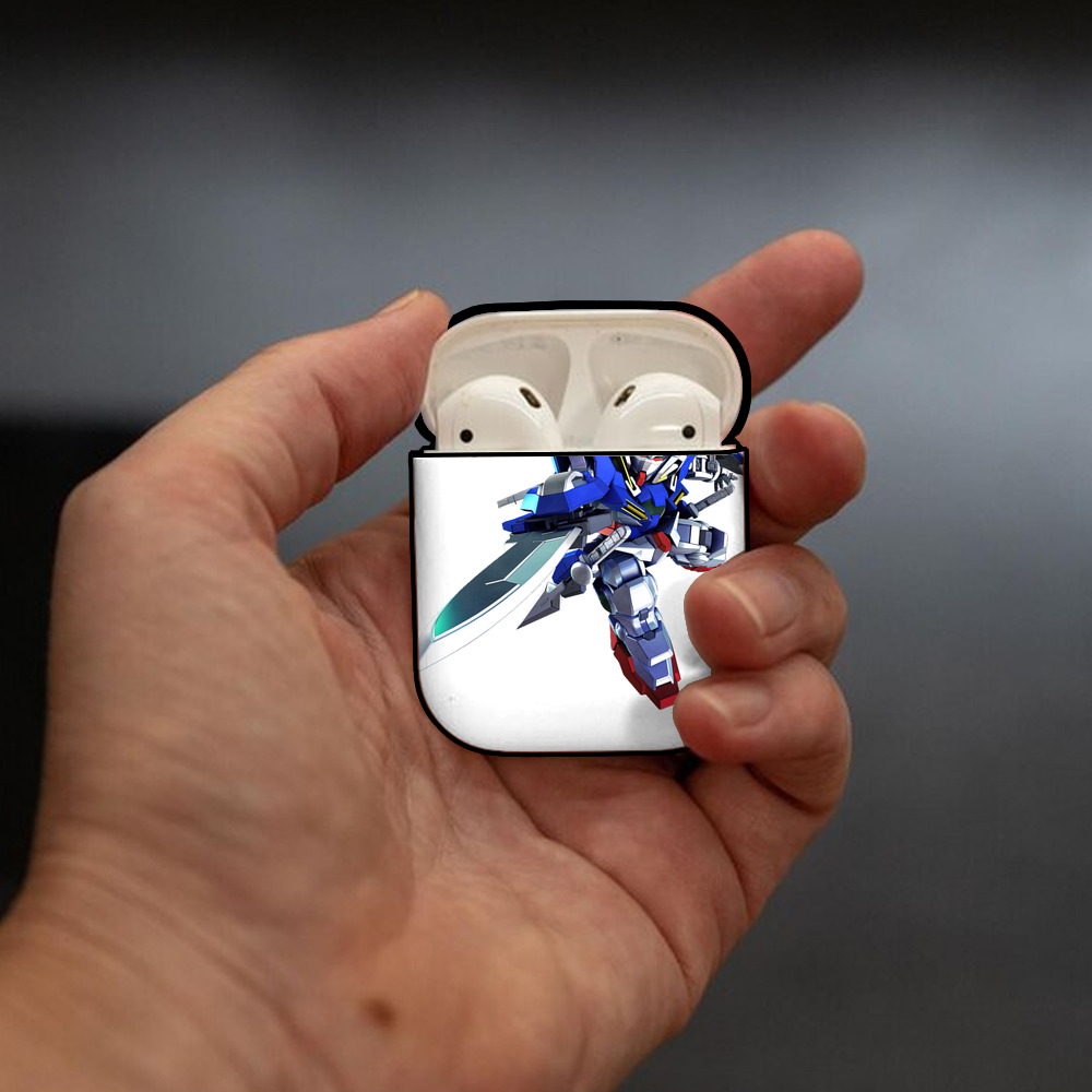 機動戦士ガンダム Mobile Suit Gundam AirPods 第2世代保護ケース ハードシェル ブラック 耐衝撃・防指紋・カラビナ付き