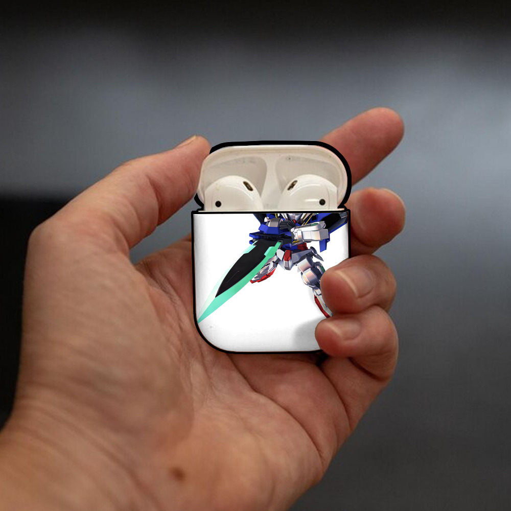 機動戦士ガンダム Mobile Suit Gundam AirPods 第2世代保護ケース ハードシェル ブラック 耐衝撃・防指紋・カラビナ付き