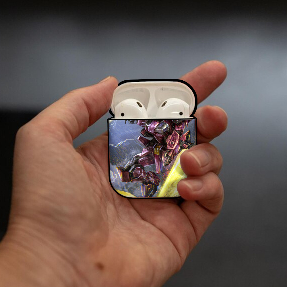 機動戦士ガンダム Mobile Suit Gundam AirPods 第2世代保護ケース ハードシェル ブラック 耐衝撃・防指紋・カラビナ付き