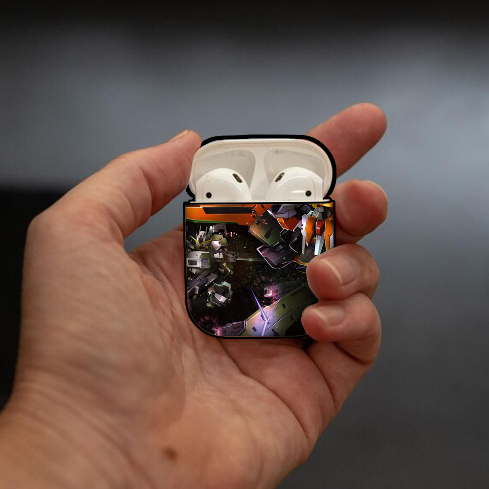 機動戦士ガンダム Mobile Suit Gundam AirPods 第2世代保護ケース ハードシェル ブラック 耐衝撃・防指紋・カラビナ付き