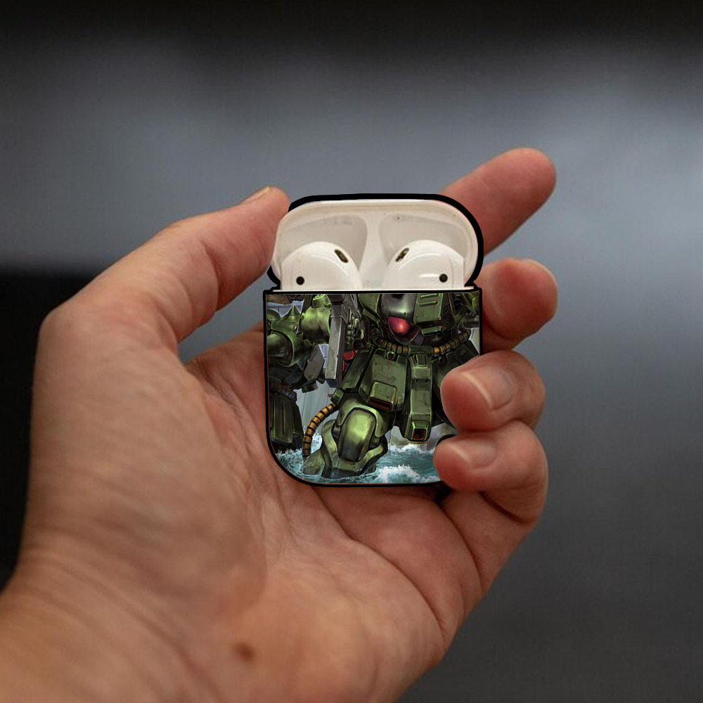 機動戦士ガンダム Mobile Suit Gundam AirPods 第2世代保護ケース ハードシェル ブラック 耐衝撃・防指紋・カラビナ付き