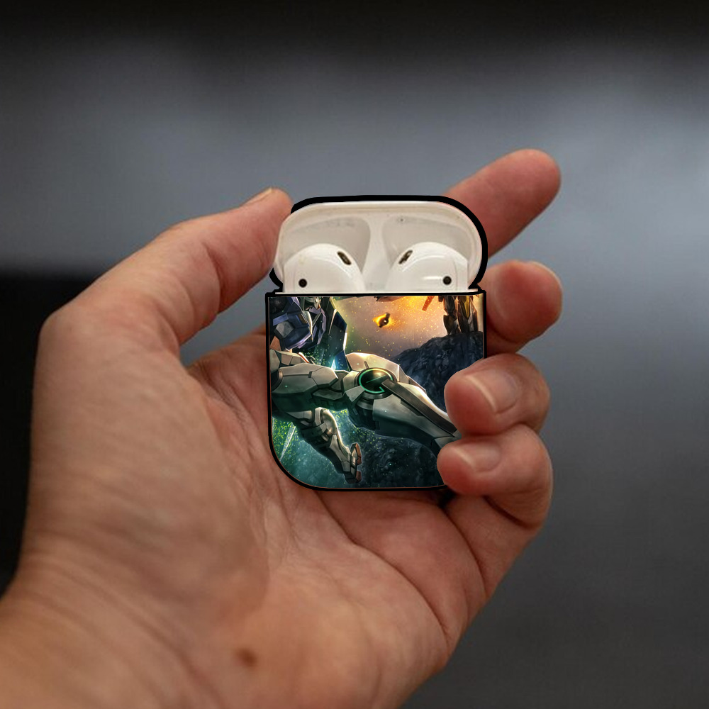 機動戦士ガンダム Mobile Suit Gundam AirPods 第2世代保護ケース ハードシェル ブラック 耐衝撃・防指紋・カラビナ付き