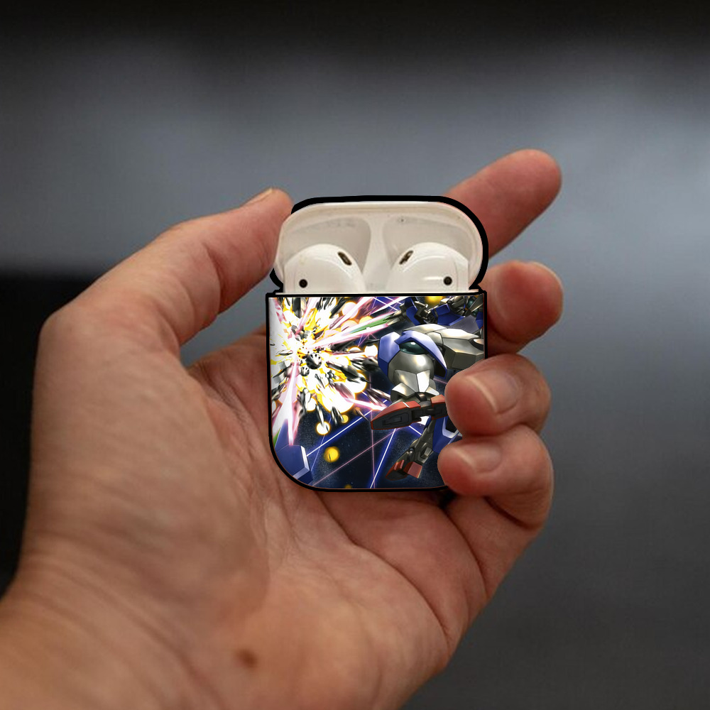 機動戦士ガンダム Mobile Suit Gundam AirPods 第2世代保護ケース ハードシェル ブラック 耐衝撃・防指紋・カラビナ付き
