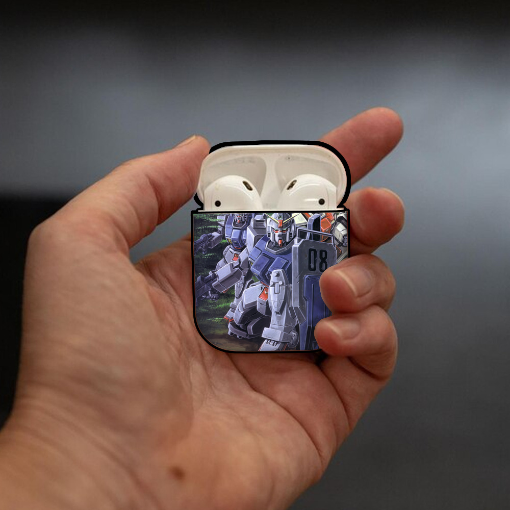機動戦士ガンダム Mobile Suit Gundam AirPods 第2世代保護ケース ハードシェル ブラック 耐衝撃・防指紋・カラビナ付き