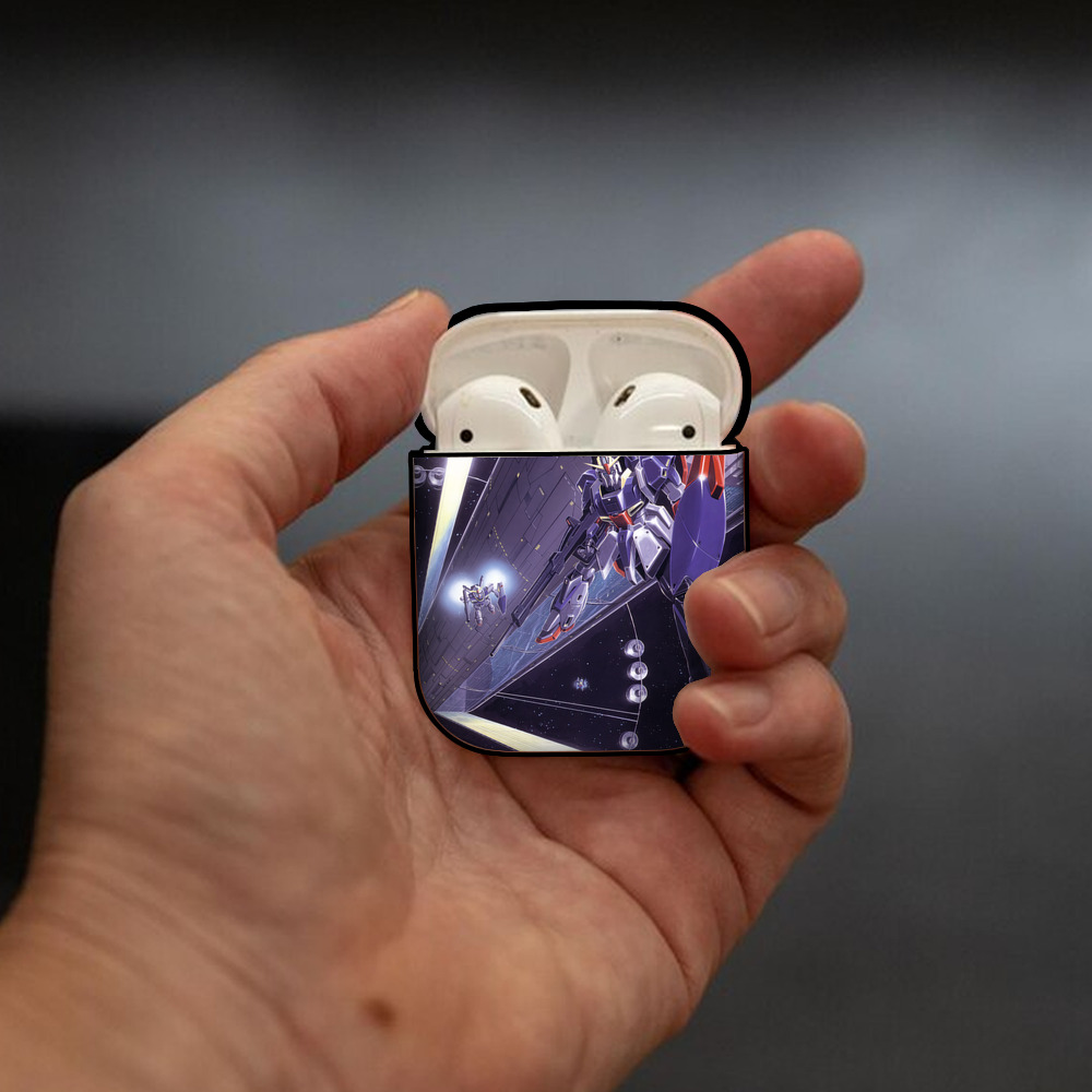 機動戦士ガンダム Mobile Suit Gundam AirPods 第2世代保護ケース ハードシェル ブラック 耐衝撃・防指紋・カラビナ付き