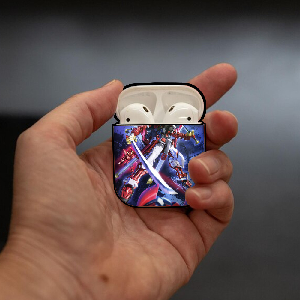 機動戦士ガンダム Mobile Suit Gundam AirPods 第2世代保護ケース ハードシェル ブラック 耐衝撃・防指紋・カラビナ付き