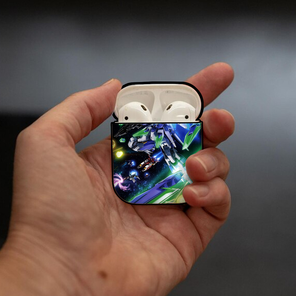 機動戦士ガンダム Mobile Suit Gundam AirPods 第2世代保護ケース ハードシェル ブラック 耐衝撃・防指紋・カラビナ付き