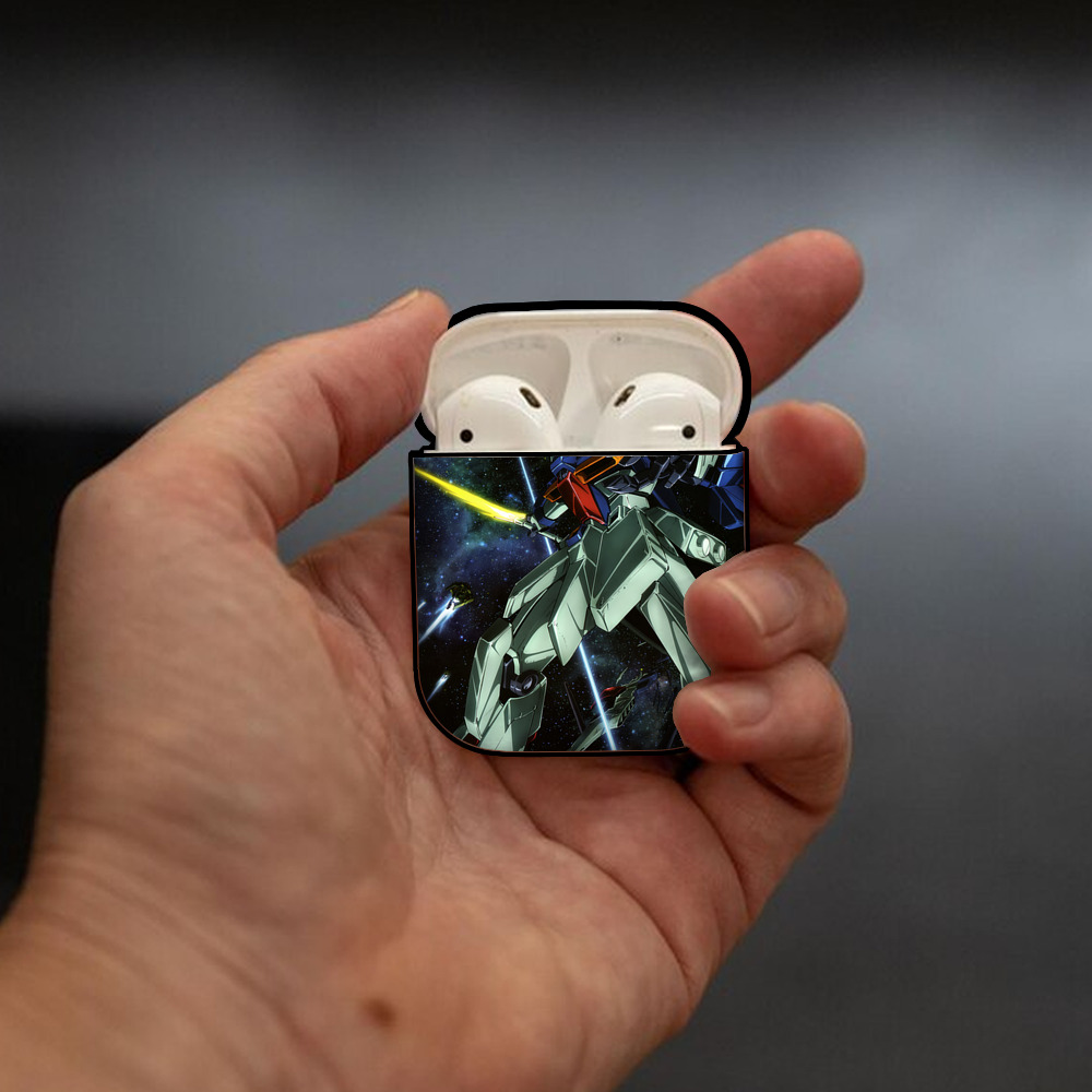機動戦士ガンダム Mobile Suit Gundam AirPods 第2世代保護ケース ハードシェル ブラック 耐衝撃・防指紋・カラビナ付き