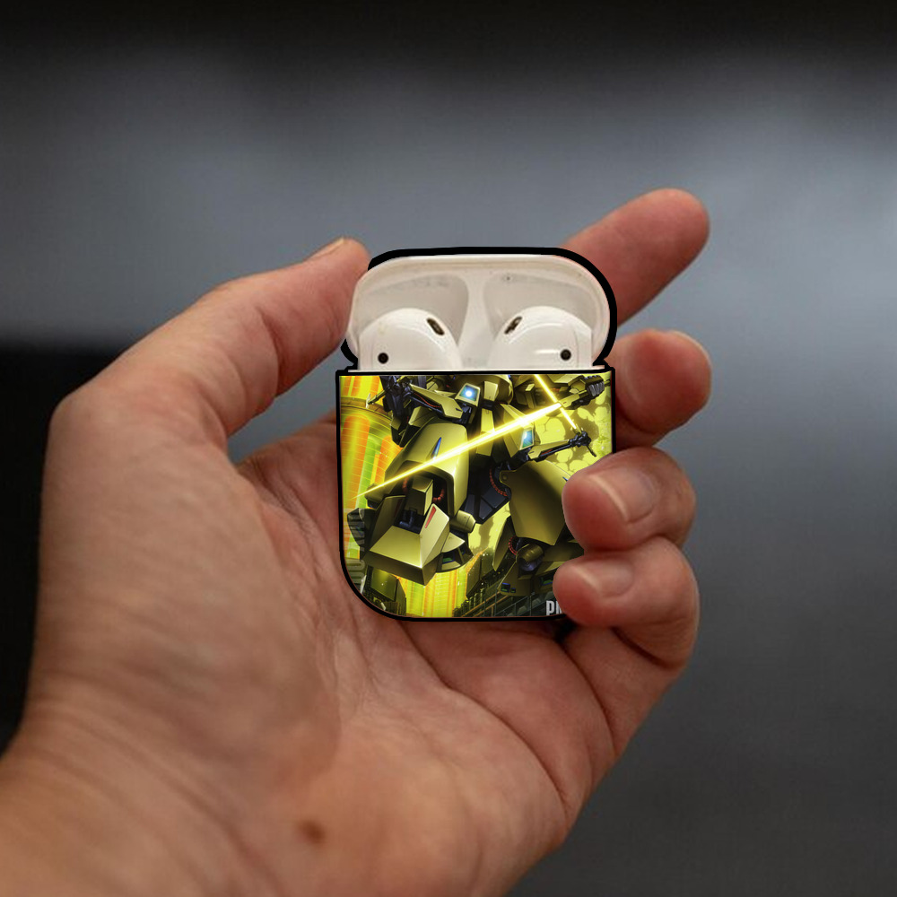 機動戦士ガンダム Mobile Suit Gundam AirPods 第2世代保護ケース ハードシェル ブラック 耐衝撃・防指紋・カラビナ付き