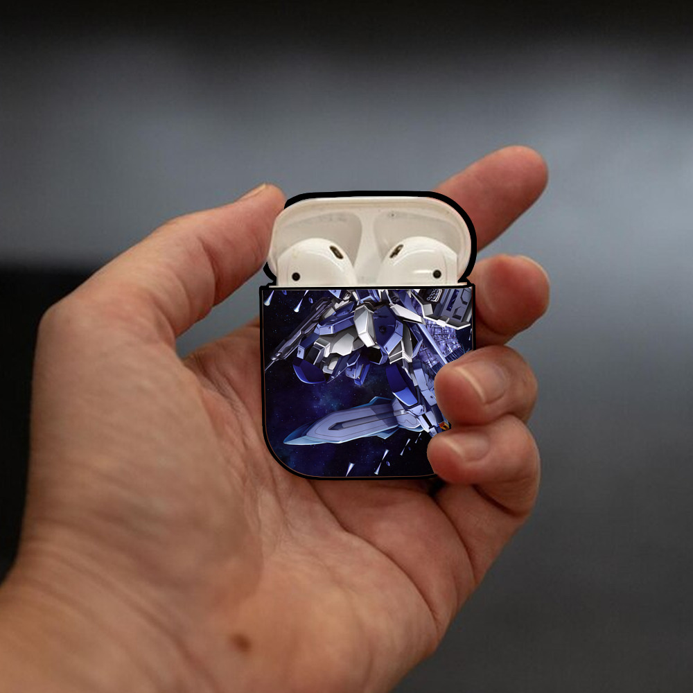 機動戦士ガンダム Mobile Suit Gundam AirPods 第2世代保護ケース ハードシェル ブラック 耐衝撃・防指紋・カラビナ付き