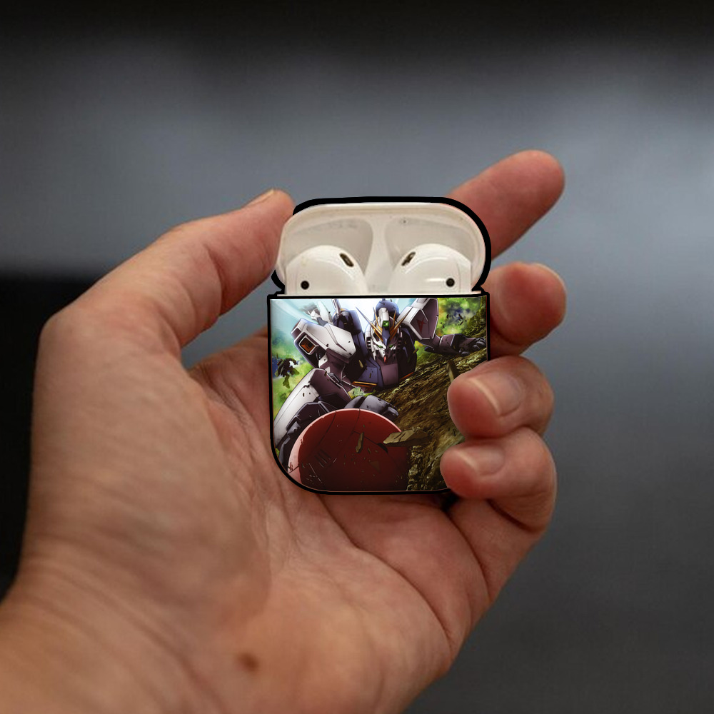 機動戦士ガンダム Mobile Suit Gundam AirPods 第2世代保護ケース ハードシェル ブラック 耐衝撃・防指紋・カラビナ付き