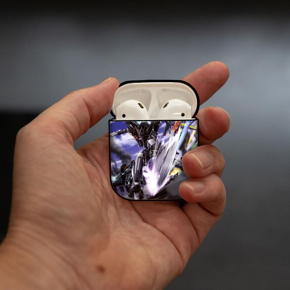 機動戦士ガンダム Mobile Suit Gundam AirPods 第2世代保護ケース ハードシェル ブラック 耐衝撃・防指紋・カラビナ付き