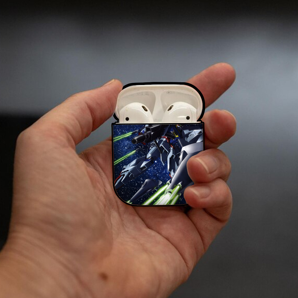 機動戦士ガンダム Mobile Suit Gundam AirPods 第2世代保護ケース ハードシェル ブラック 耐衝撃・防指紋・カラビナ付き